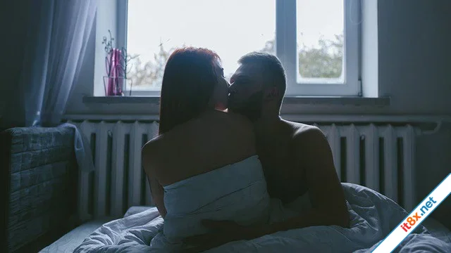 8 lời 'nói dối' nàng muốn nghe khi gần gũi