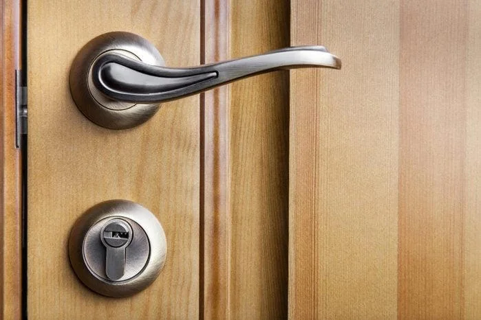 9 thói quen kém duyên cần tránh tuyệt đối khi đến làm khách nhà người khác-1.webp