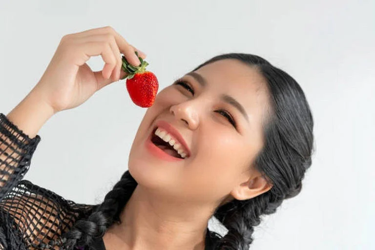 Ăn gì để trẻ mãi không già 10 siêu thực phẩm chống lão hóa bảo vệ da khỏi tia UV cực đỉnh-1.webp
