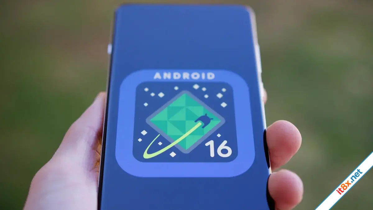 Hệ điều hành Android 16 và iOS 19: 'Kẻ tám lạng, người nửa cân'