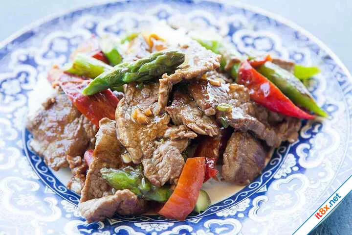 Bí quyết xào thịt bò chuẩn đầu bếp: Mềm mọng, đậm vị và tuyệt đối không ra nước