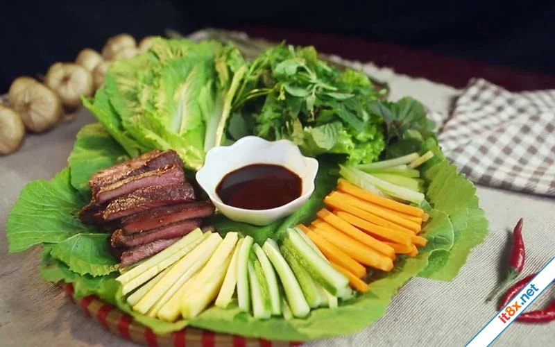 Cách làm bò cuốn cải xanh thơm ngon