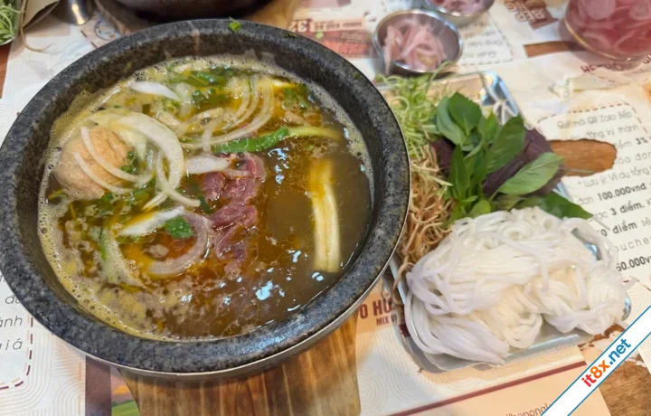Cách nấu bún bò thố đá thơm ngon đơn giản