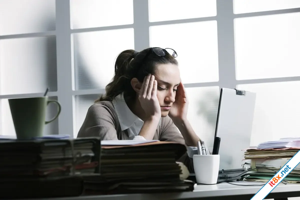 5 cách giảm đau đầu không cần thuốc