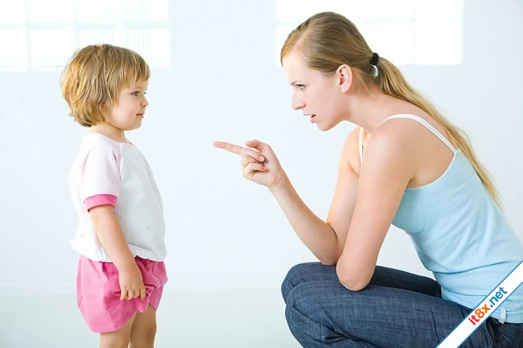 5 lời khuyên sai lầm cha mẹ thường dạy con