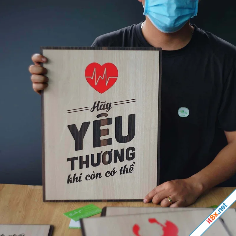 Hãy yêu thương nhau khi còn có thể