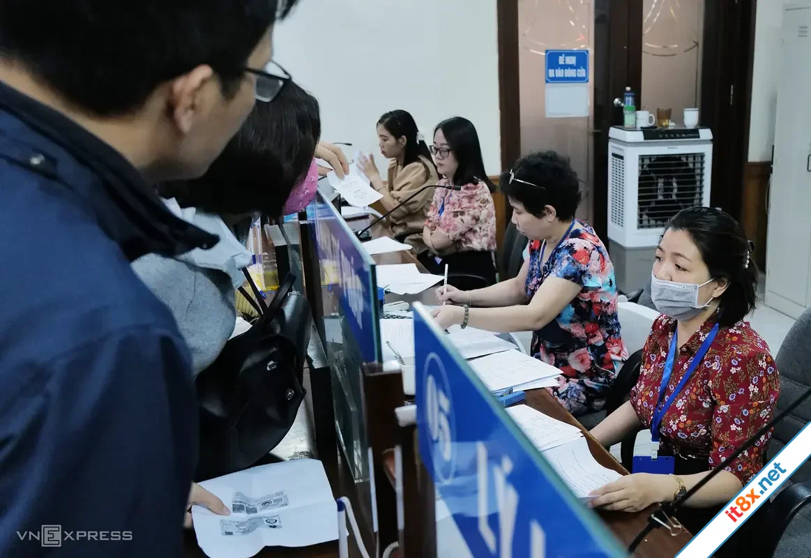 Khoảng 85.000 công chức nghỉ hưu trước tuổi