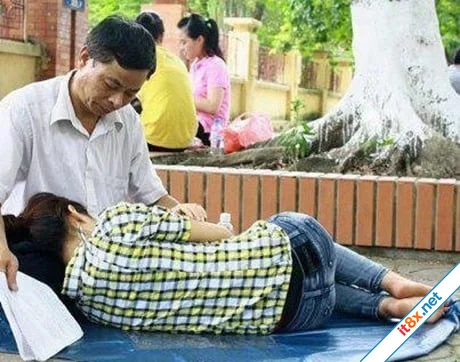Những tấm ảnh về tình cha con gây xúc động