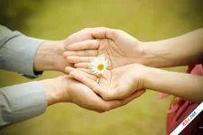 Anh yêu em khác mọi người
