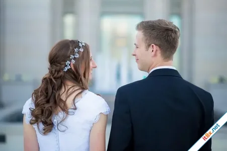 Khoảng cách tuổi tác ưa thích của mọi người khi kết hôn