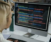 5 cách bảo vệ làn da trước ánh sáng xanh từ màn hình điện tử