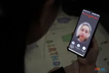 Xác thực khuôn mặt khi đổi SIM sang máy mới: Người dân hào hứng làm quen với quy trình số hóa