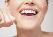 Những thói quen âm thầm tàn phá sức khỏe răng miệng bạn cần biết
